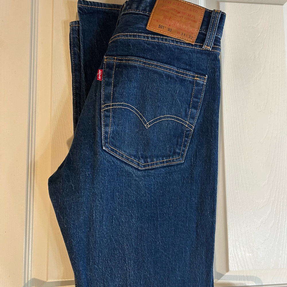 Men’s Levi 501s